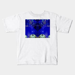 Tyndall Scattering: Battle of the Blues Kids T-Shirt